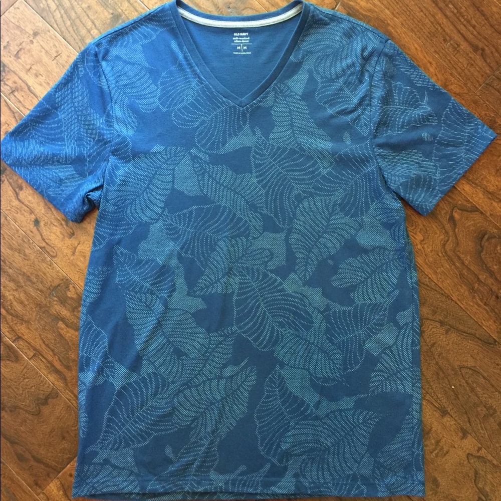 ❤️Men's Teen Like New, Old Navy V-Neck Top, Size M